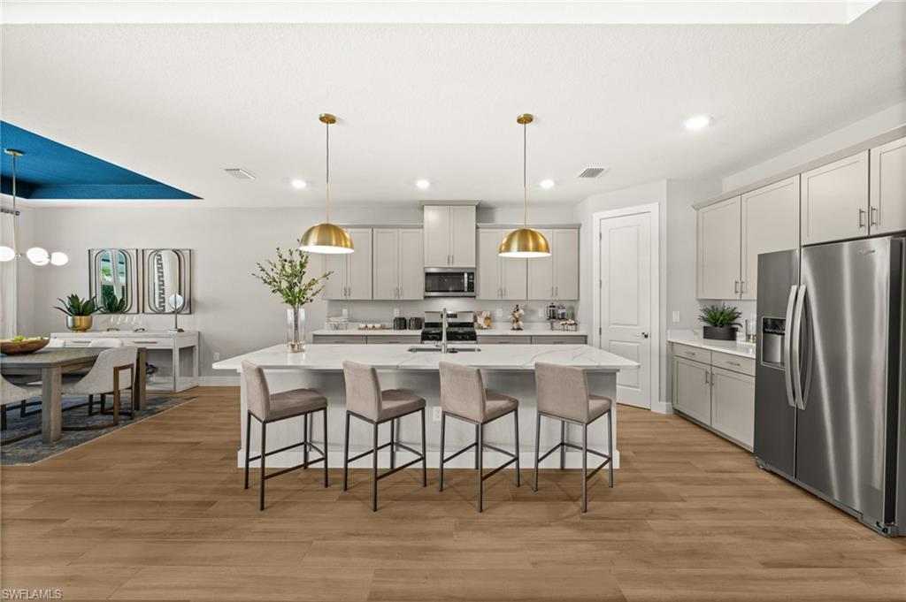 CREEKSIDE RUN - Residential