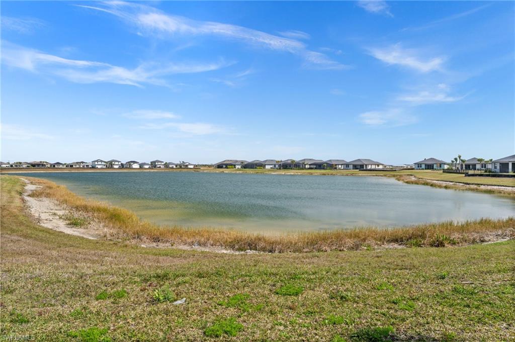 CREEKSIDE RUN - Residential