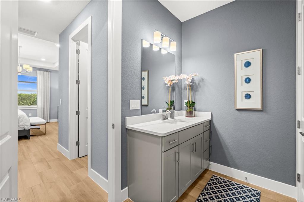 CREEKSIDE RUN - Residential