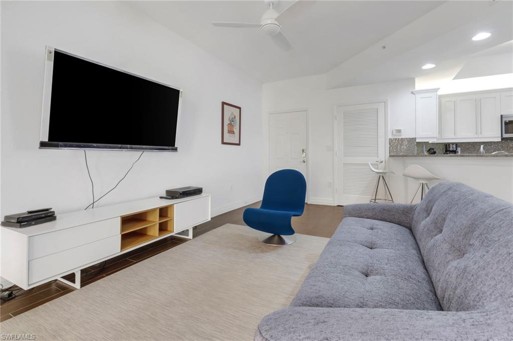 BAYFRONT - Residential Lease