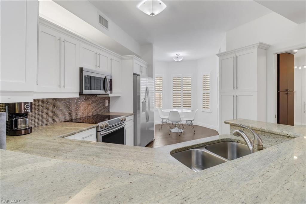 BAYFRONT - Residential Lease