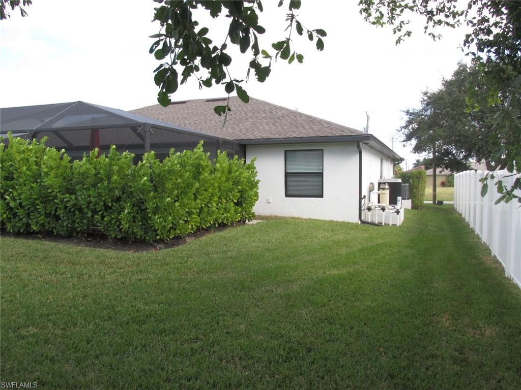 CAPE CORAL - Residential