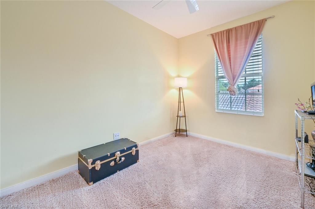 ISLAND WALK - Residential