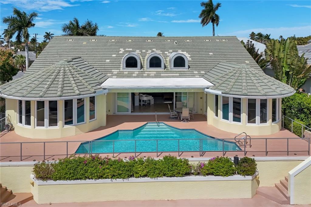 ROYAL HARBOR - Residential