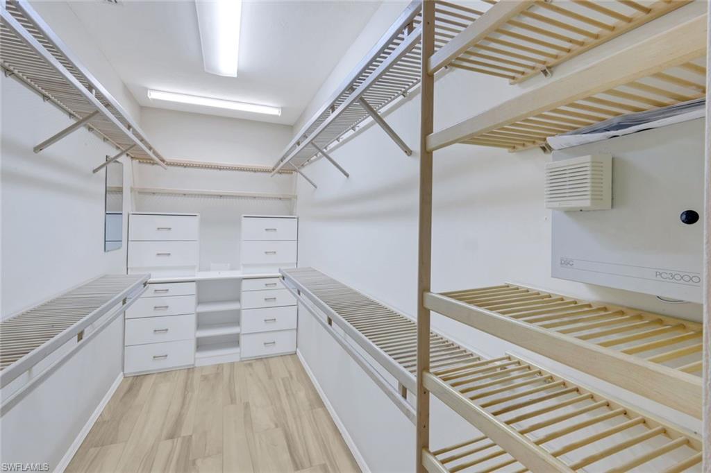 ROYAL HARBOR - Residential