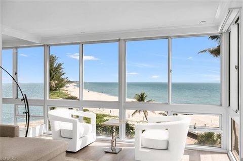 2121 Gulf Shore BLVD N 302 NAPLES FL 34102