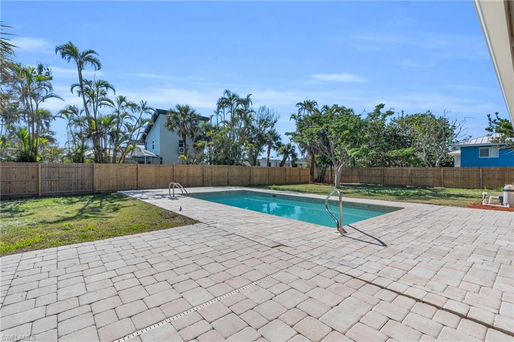 SANIBEL ISLES - Residential