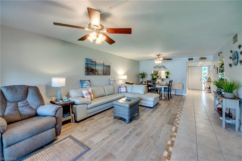 ADMIRALTY YACHT & RACQUET CLUB - Residential