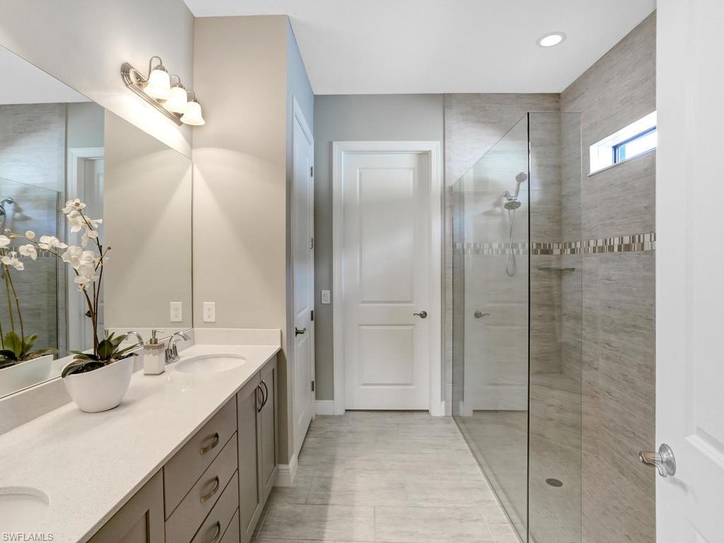 HAMPTON PARK - Residential