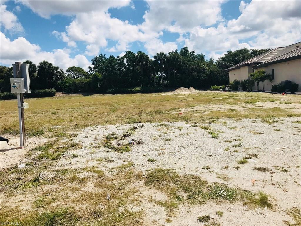 WESTLAKE COURT - Land