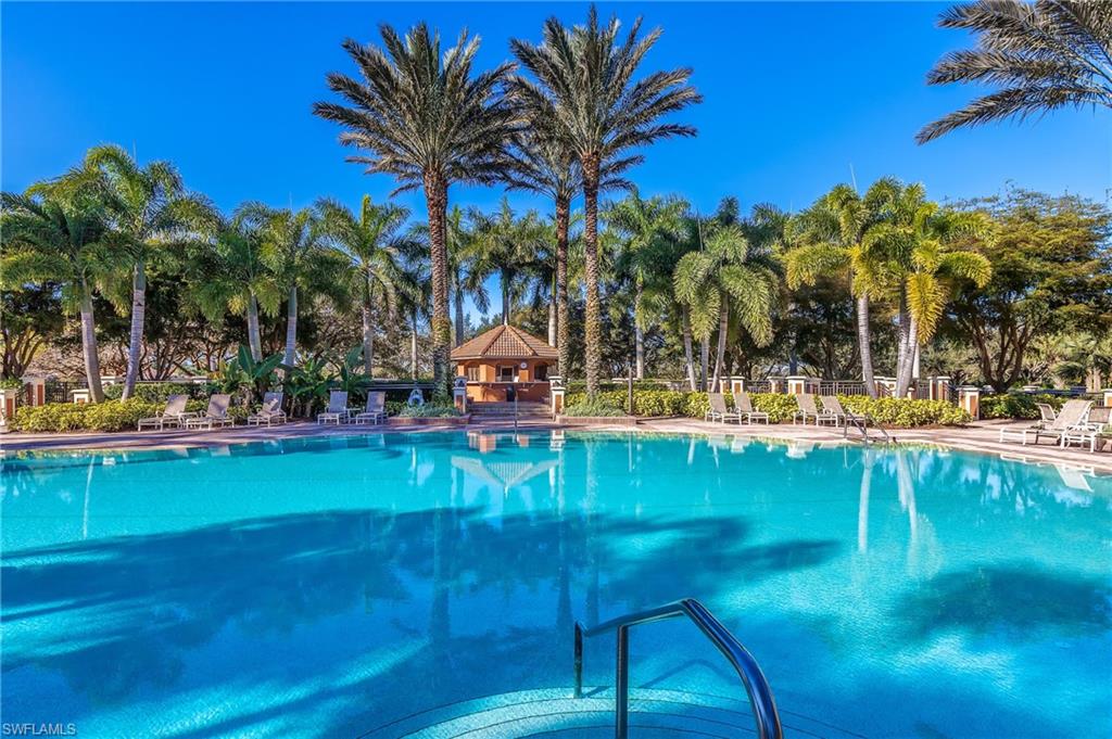 WESTLAKE COURT - Land