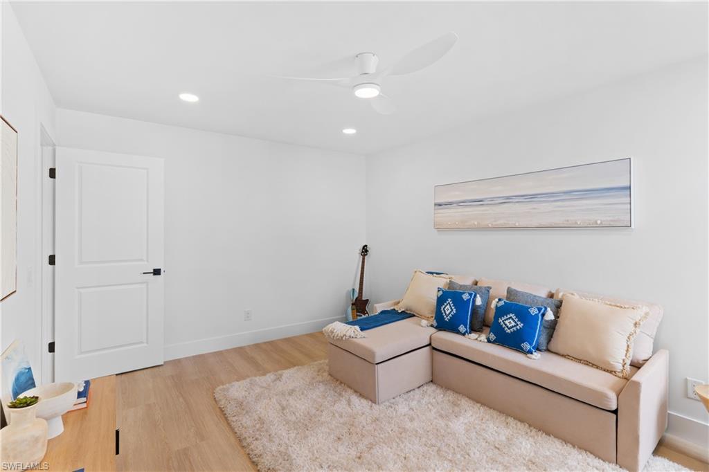 VILLAGE WALK - Residential