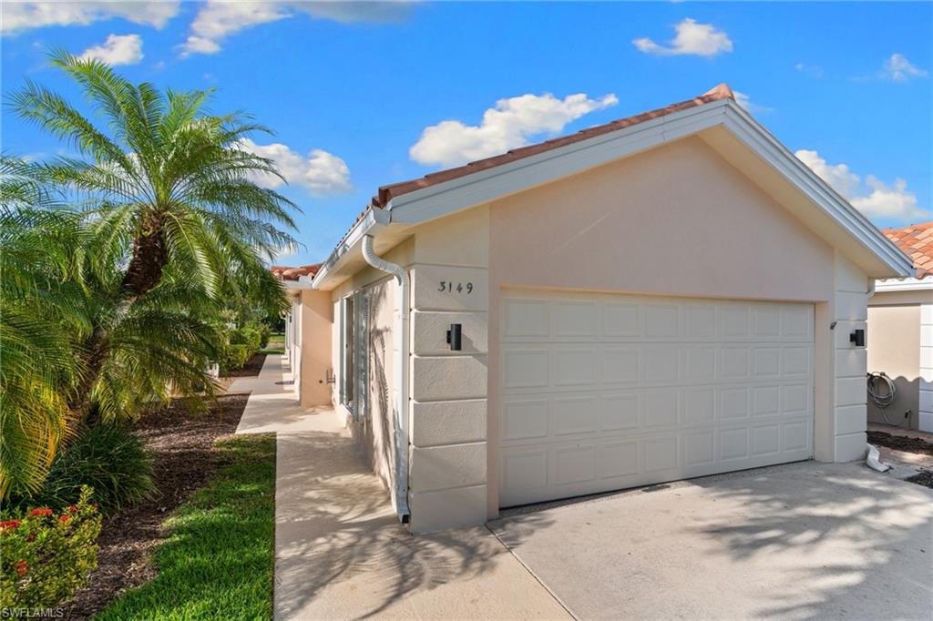 VILLAGE WALK - Residential