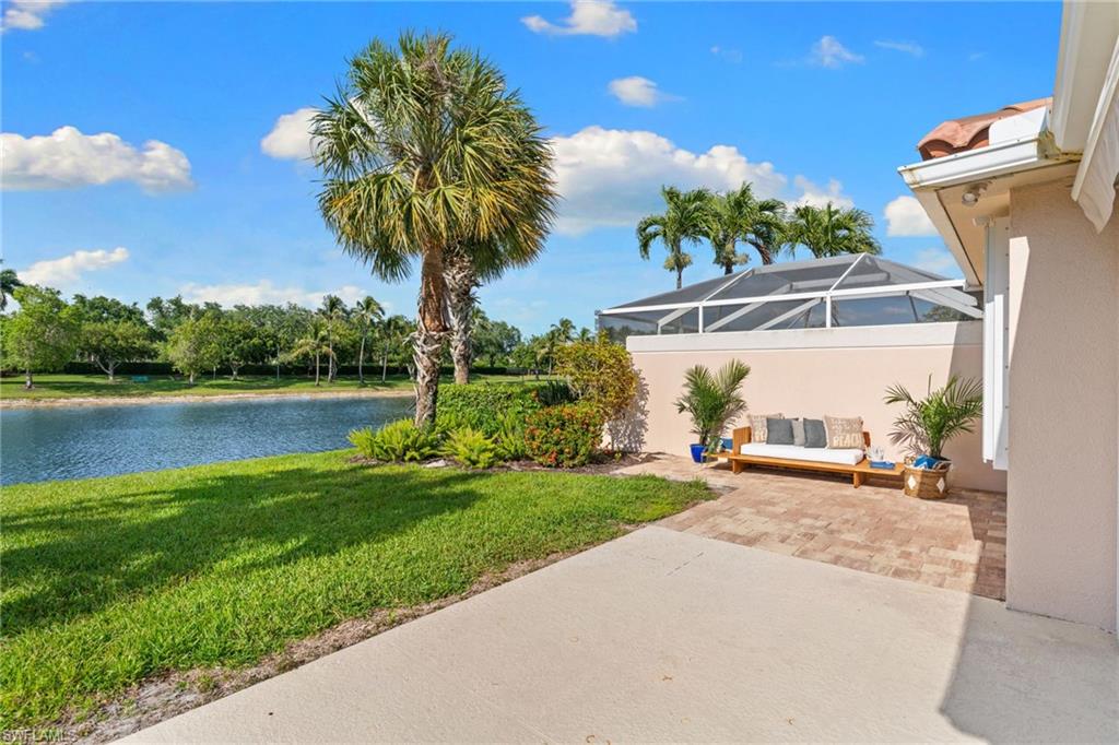 VILLAGE WALK - Residential