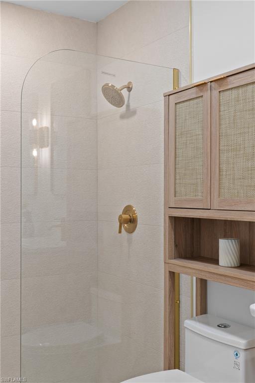 VILLAGE WALK - Residential