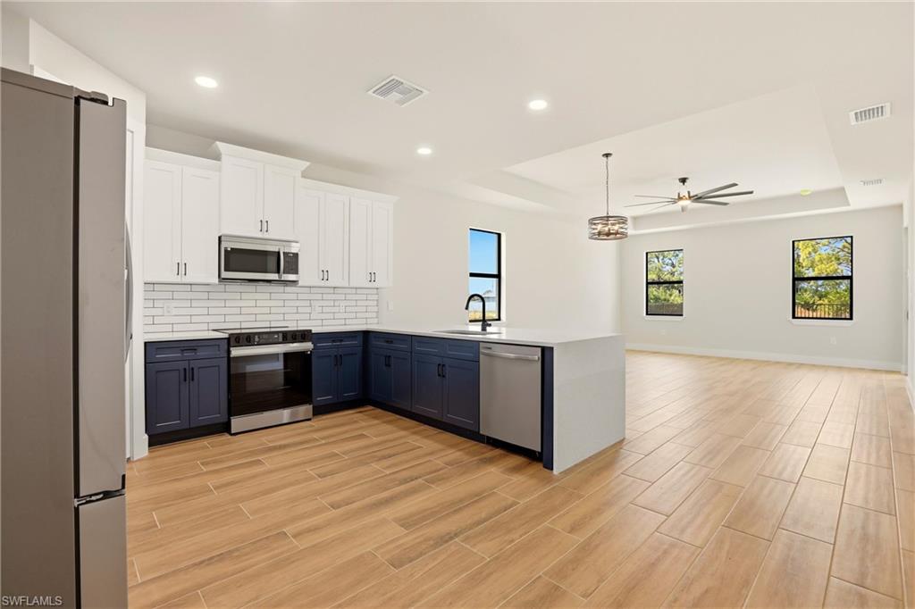 CAPE CORAL - Residential Lease