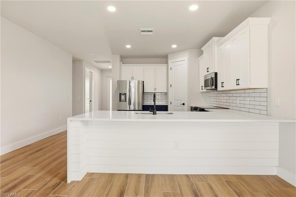 CAPE CORAL - Residential Lease