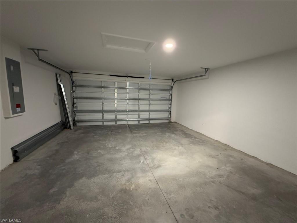 CAPE CORAL - Residential Lease