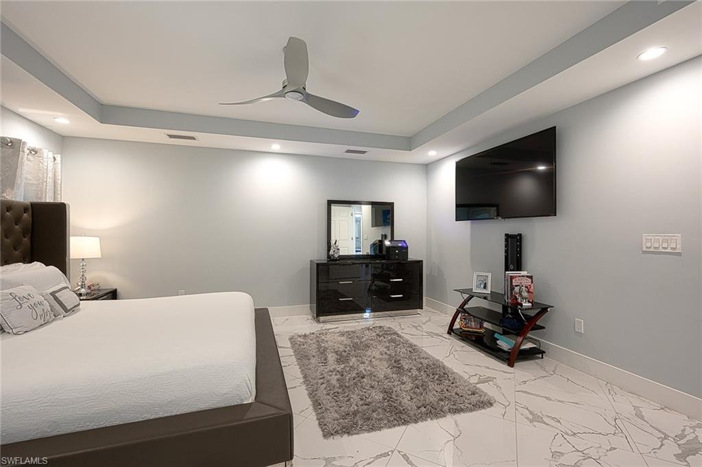 GOLDEN GATE CITY - Residential