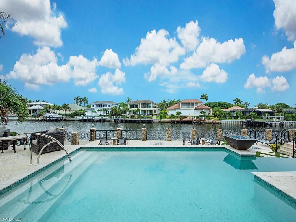 PARK SHORE - Residential