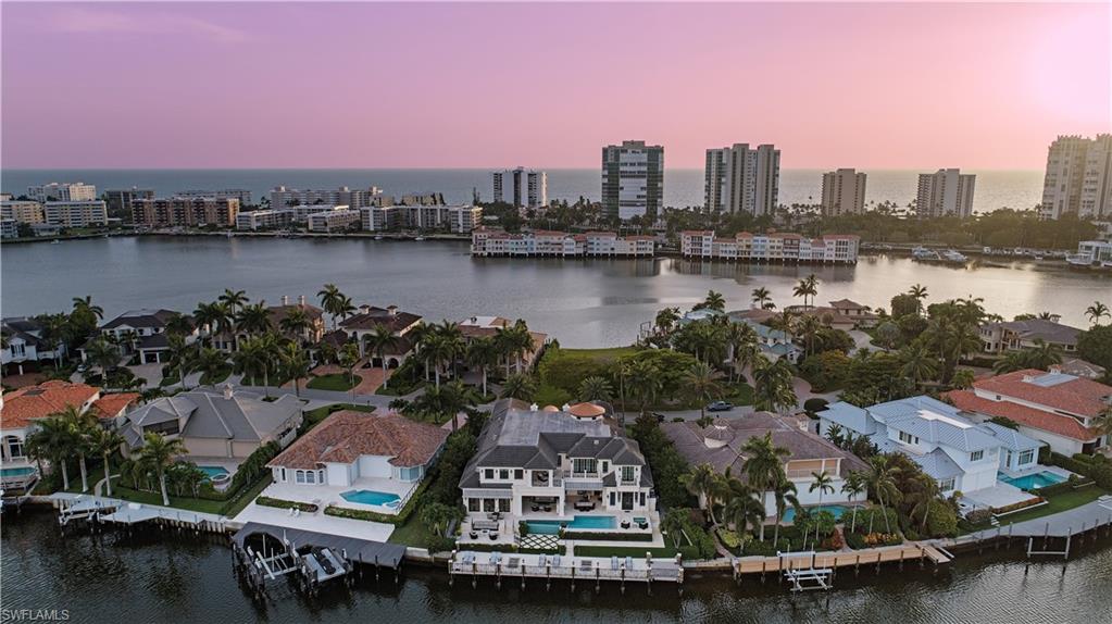 PARK SHORE - Residential