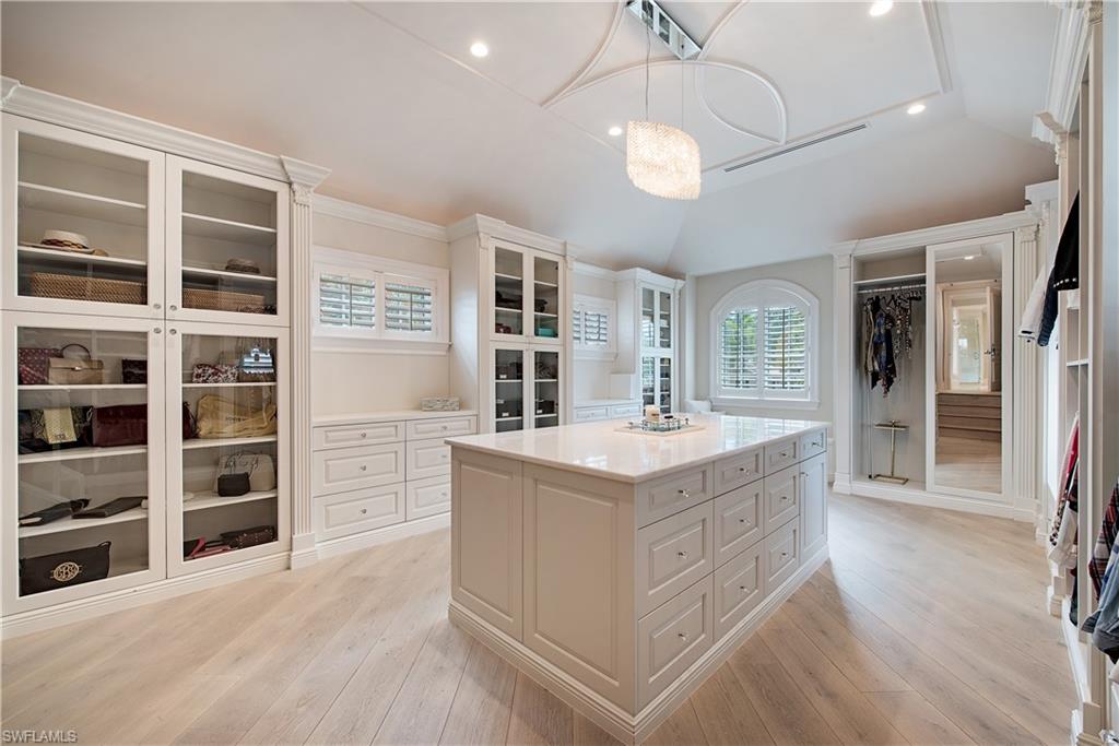 PARK SHORE - Residential