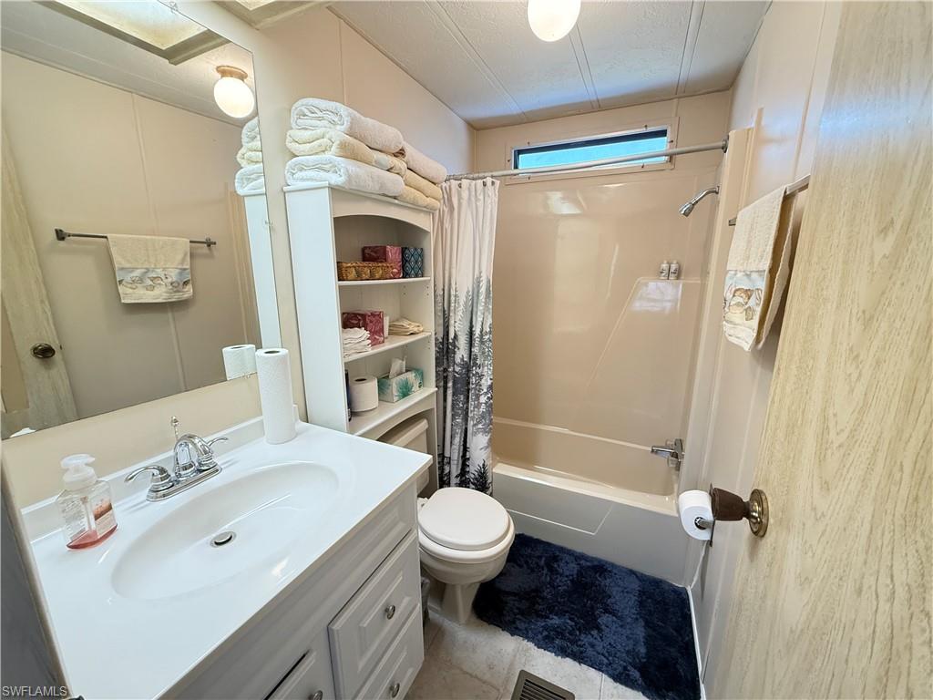 IMPERIAL BONITA ESTATES - Residential