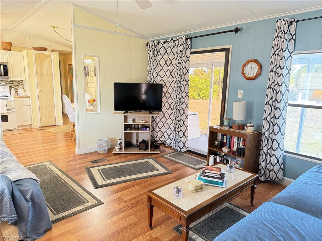 IMPERIAL BONITA ESTATES - Residential