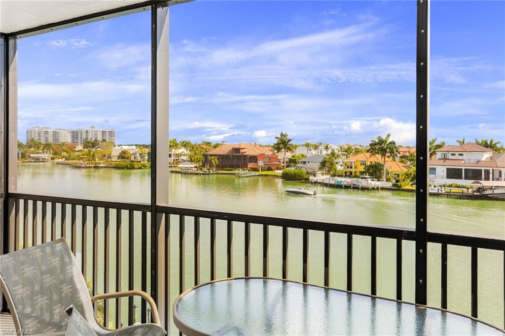 VANDERBILT BAY - Residential