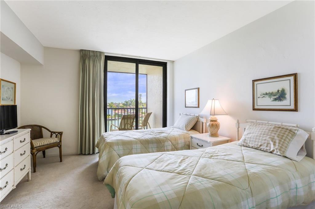 VANDERBILT BAY - Residential