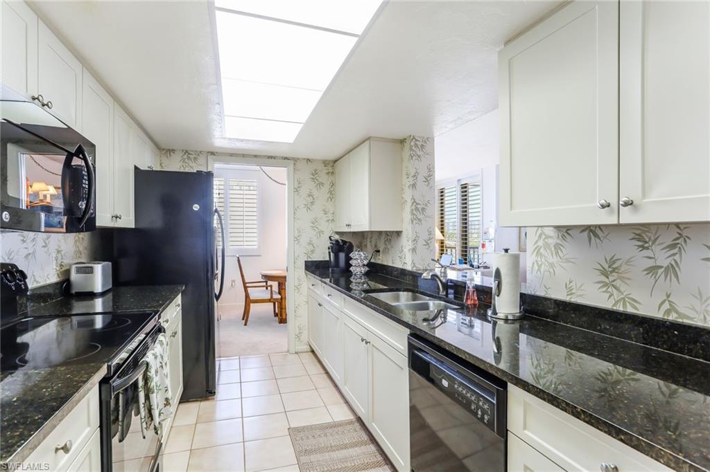 VANDERBILT BAY - Residential