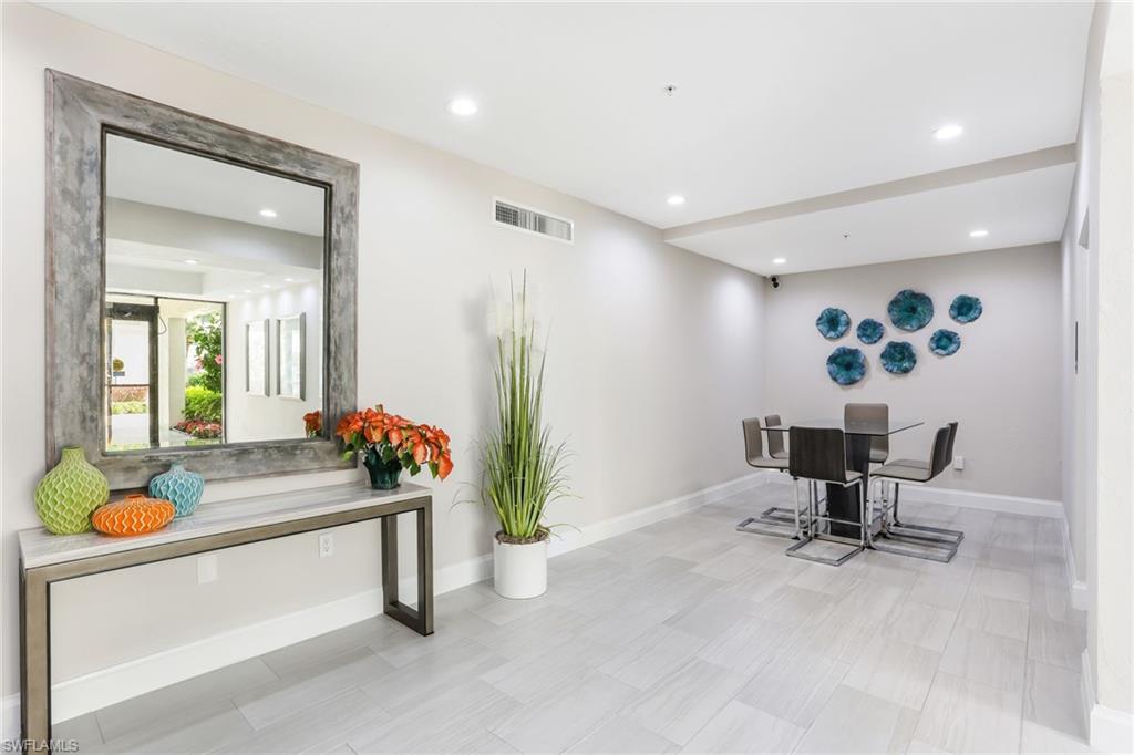 VANDERBILT BAY - Residential