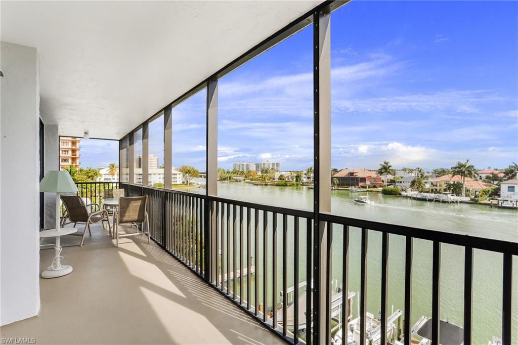 VANDERBILT BAY - Residential