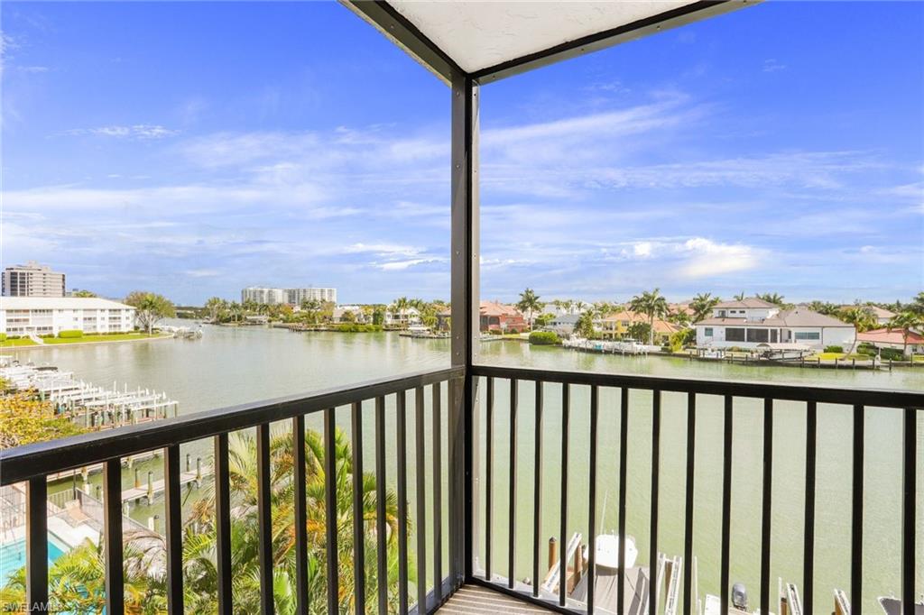 VANDERBILT BAY - Residential