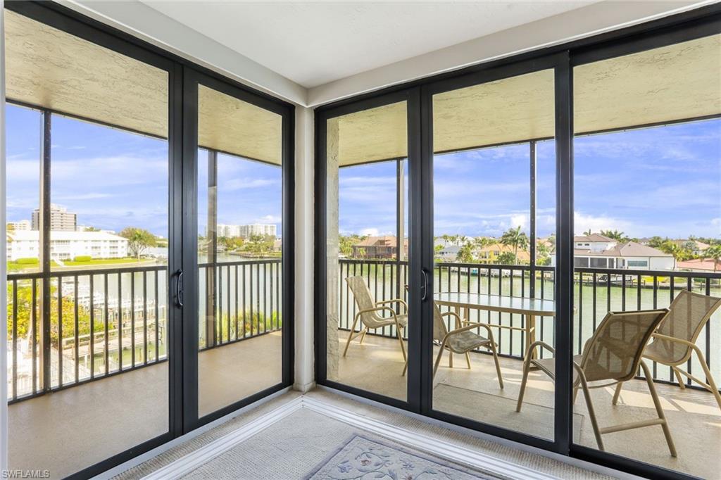 VANDERBILT BAY - Residential