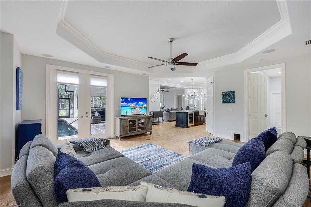 OAKES ESTATES - Residential