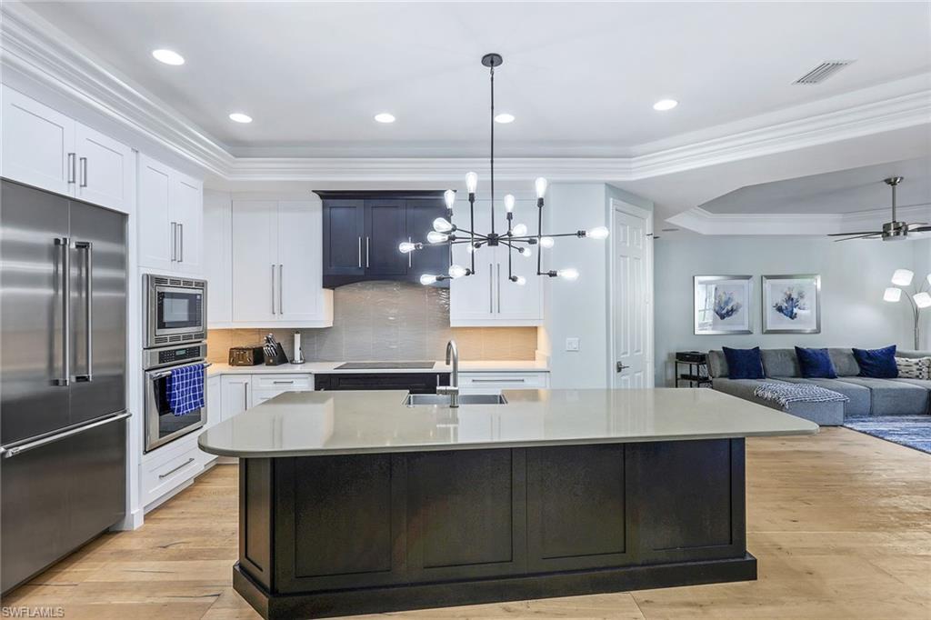 OAKES ESTATES - Residential