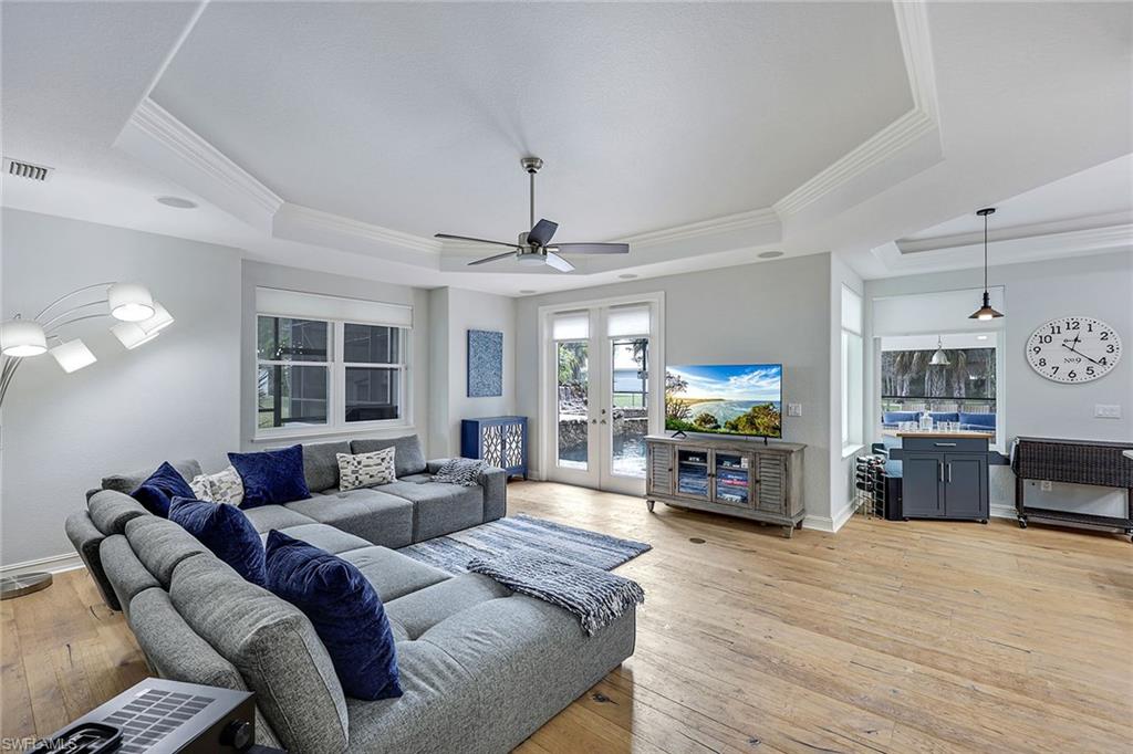 OAKES ESTATES - Residential