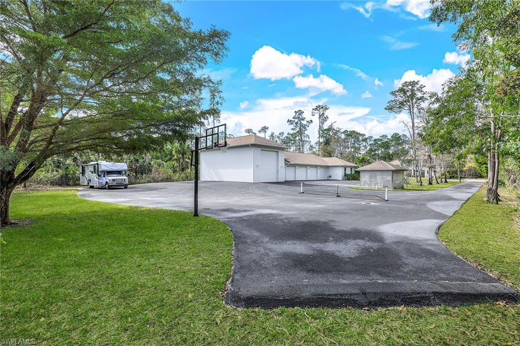 OAKES ESTATES - Residential