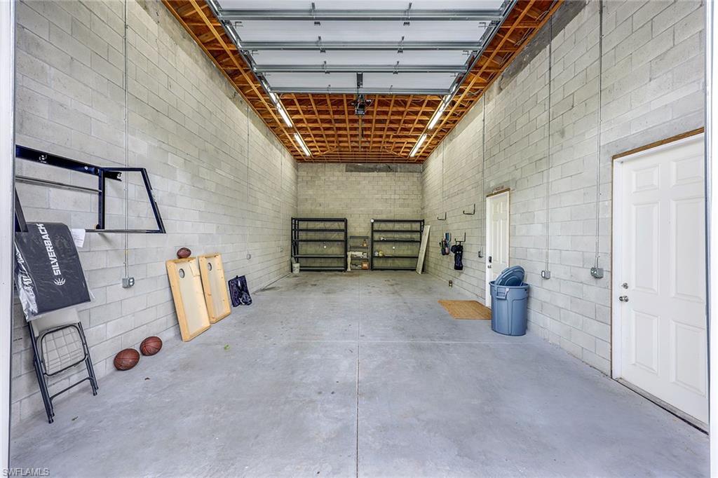 OAKES ESTATES - Residential