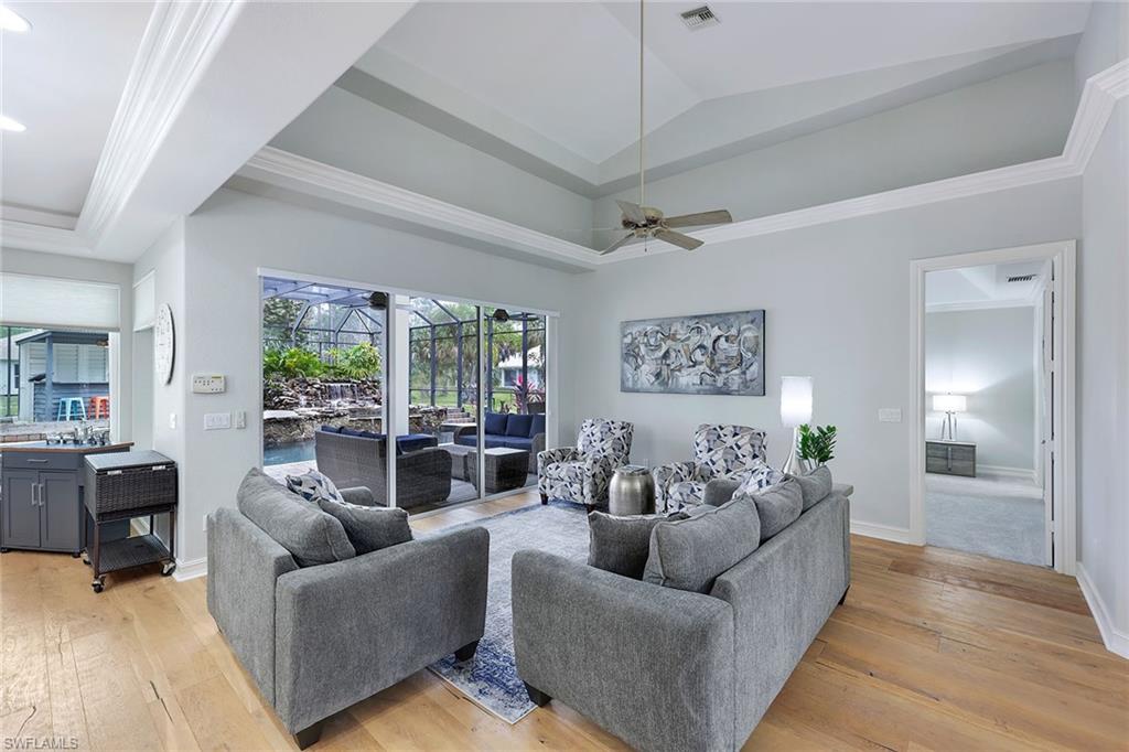 OAKES ESTATES - Residential