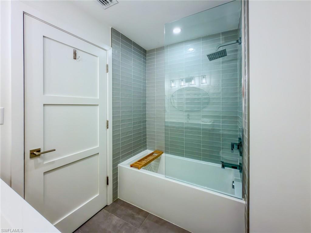 AMBASSADOR CLUB - Residential Lease