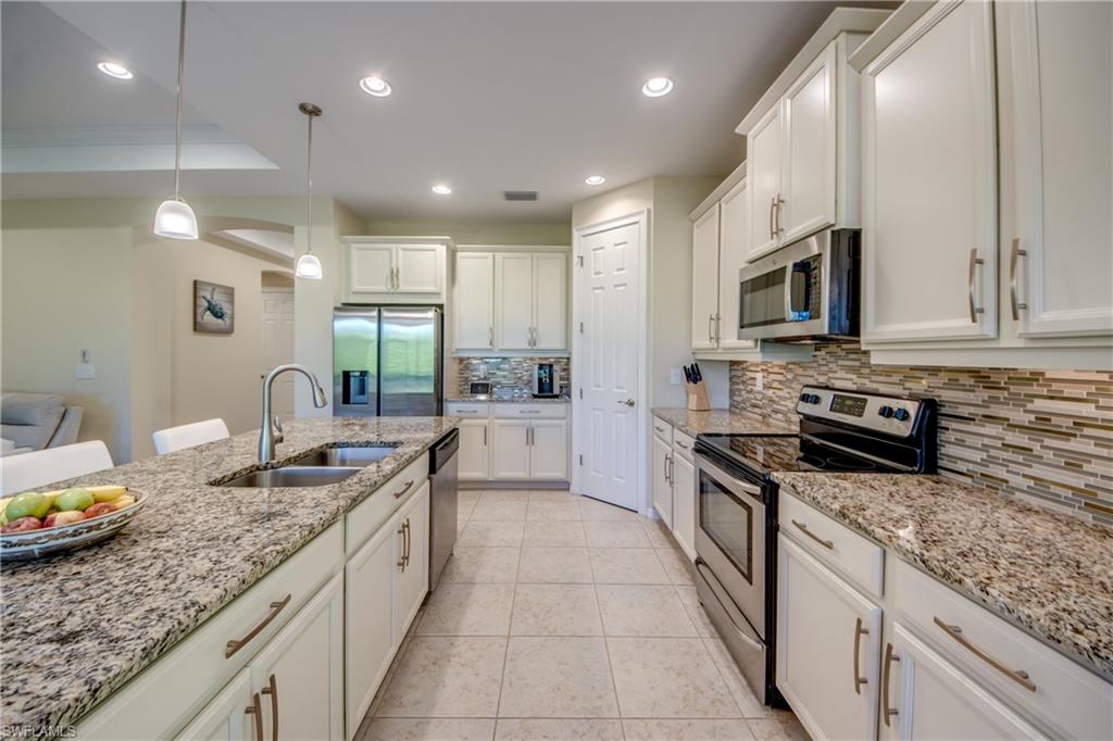 TANGLEWOOD - Residential