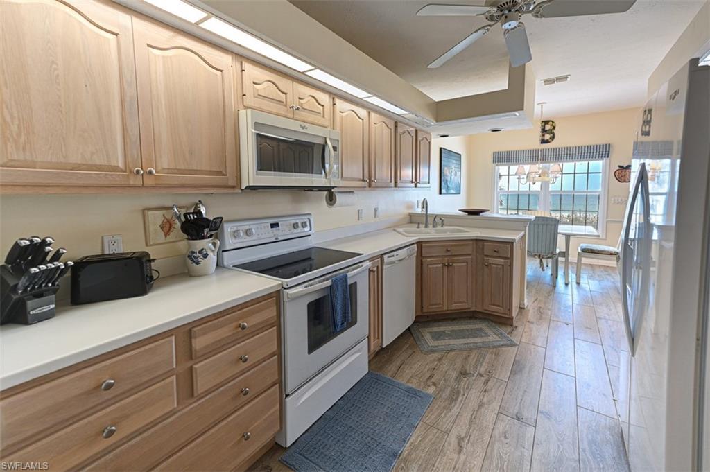 VILLAS AT BAREFOOT BEACH - Residential