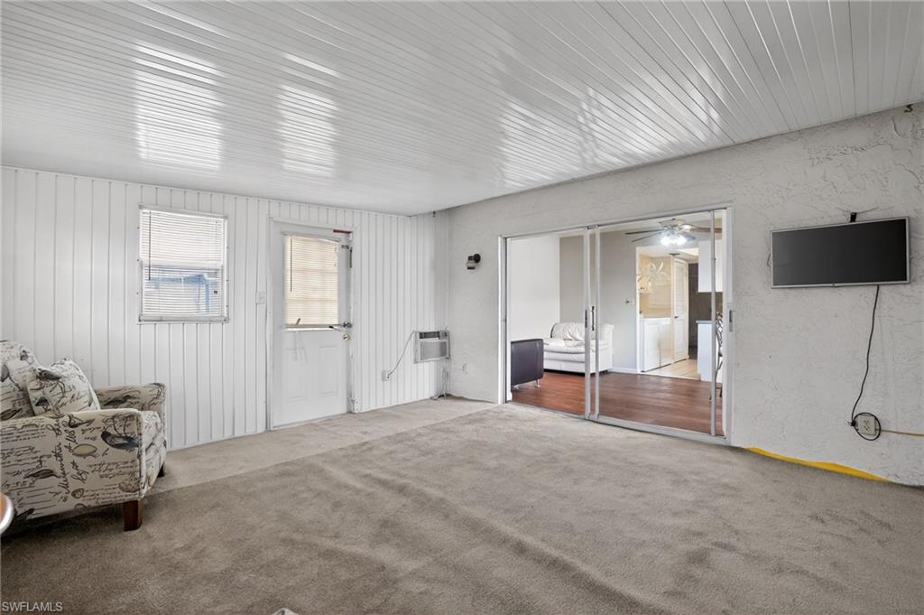 LAKEWOOD TERRACE - Residential