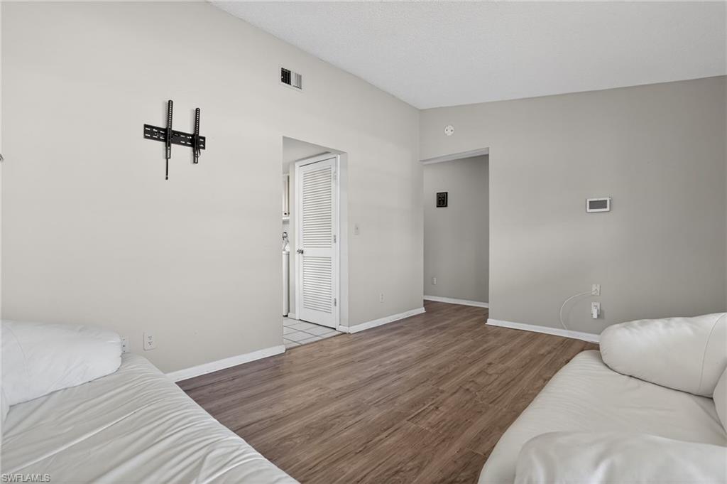 LAKEWOOD TERRACE - Residential