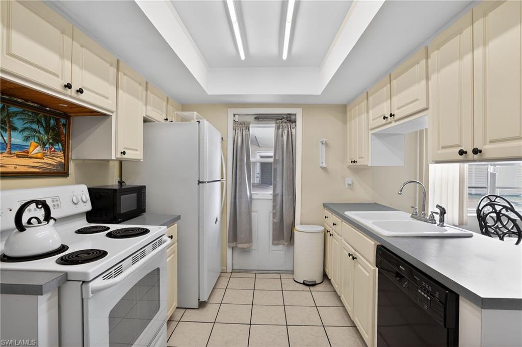 LAKEWOOD TERRACE - Residential