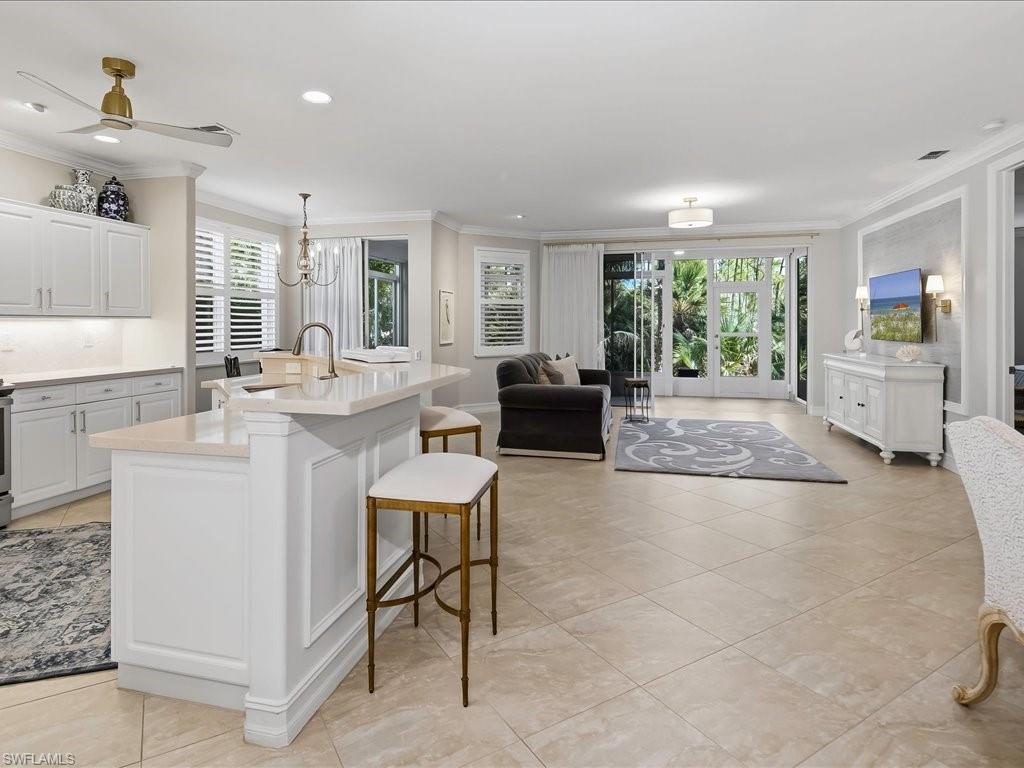 905 Carrick Bend CIR 101