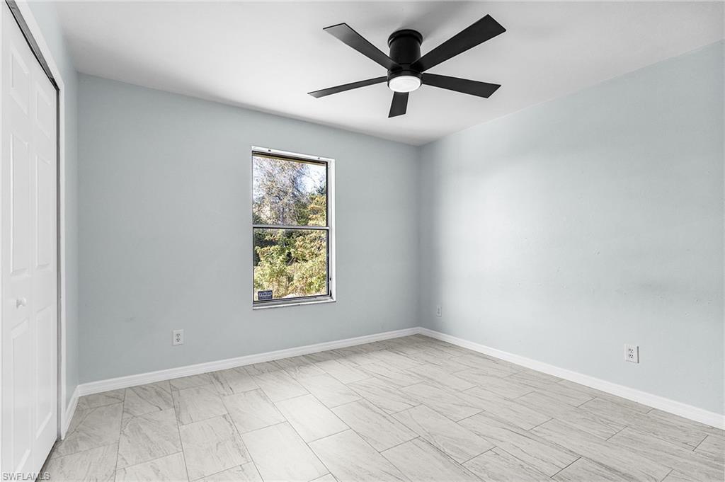 SAN CARLOS PARK - Residential