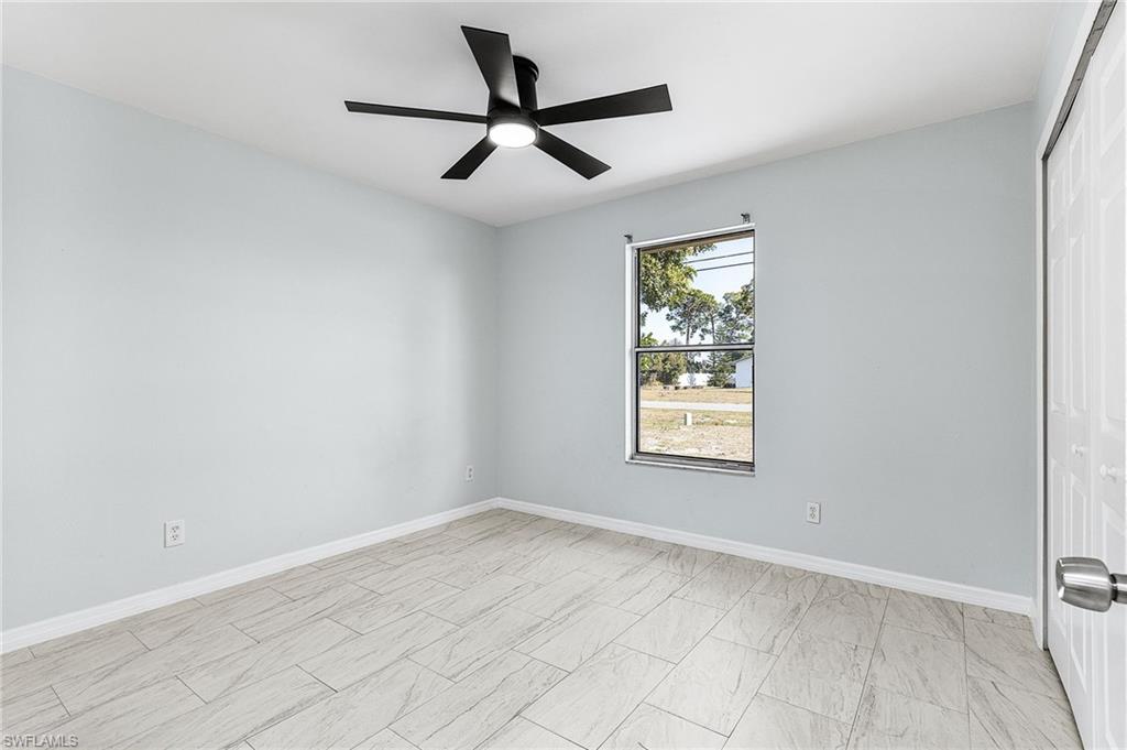 SAN CARLOS PARK - Residential